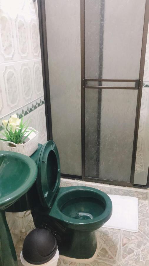 Habitacion Privada En Jardin Cerca Al Parque Ξενοδοχείο Εξωτερικό φωτογραφία