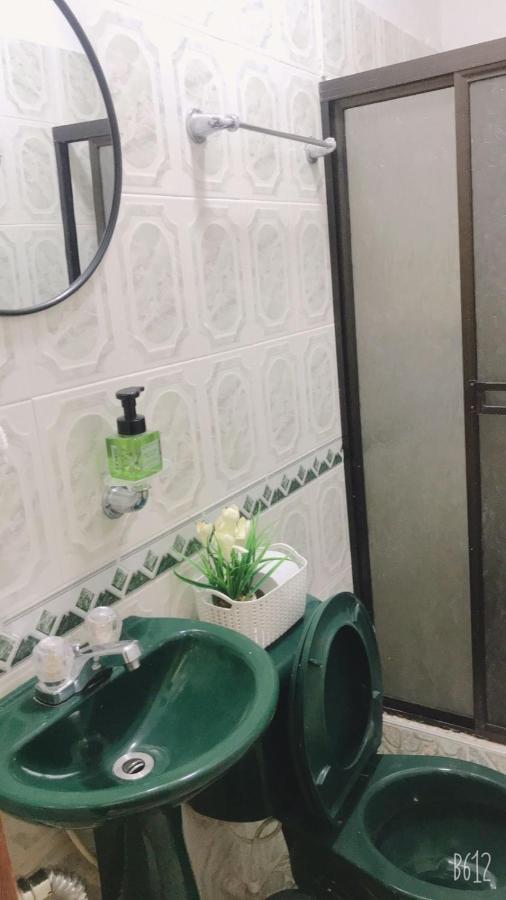 Habitacion Privada En Jardin Cerca Al Parque Ξενοδοχείο Εξωτερικό φωτογραφία